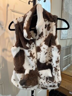 Women’s Brown & White Plush Faux Fur Vest